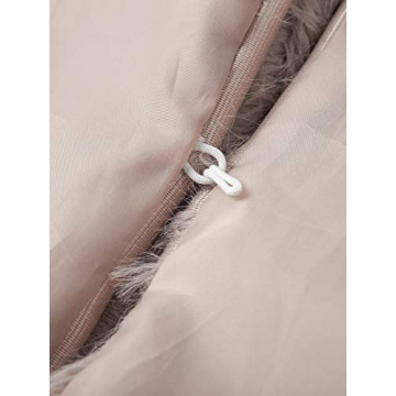 BerryGo Women's Cozy Faux Fur Coat for Chic Winter Style