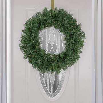Northlight Canadian Pine Artificial Christmas Wreath - 18" - Unlit