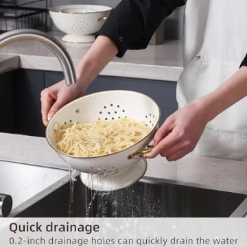 Stylish Metal Colander Set of 3 for Perfect Rinsing