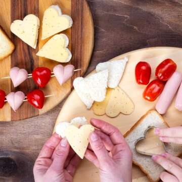 ALLTOP Heart-Shaped Biscuit Cutter Set - 5 Size Cookie Cutter for Valentine's Day Baking, Romantic Dessert Decoration, Anniversary Cooking & More