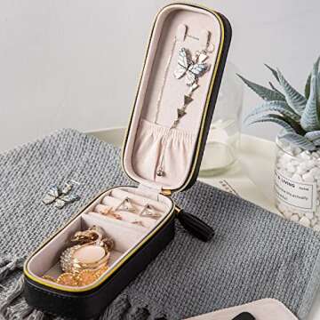 SANQIANWAN Small Jewelry Travel Organizer Box with PU Leather Portable Jewelry Storage Case for Necklace Rings Earrings, Tassels design of jewely case gifts for mother, Girlfriend and lover,16.5*7.5*6