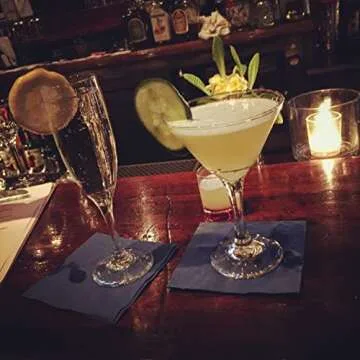 Perfectware 2Ply Black Paper Cocktail Beverage Napkins 1000ct