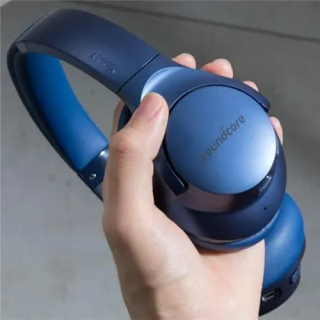 Soundcore Anker Life Q20 Best Noise Cancelling Headphones