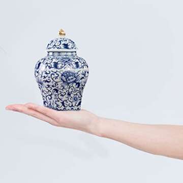 ARTLINE Jingdezhen Ceramic Ginger Jar with Lid, Chinese Style Temple Jar, Blue and White Decorative Vase for Home Decor, Ceramic Storage Jar for Home Kitchen Dining Decoration