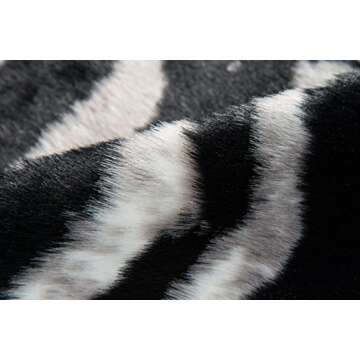 Erin Gates by Momeni Acadia Zebra Black Faux Hide Area Rug 5'3" X 7'10"