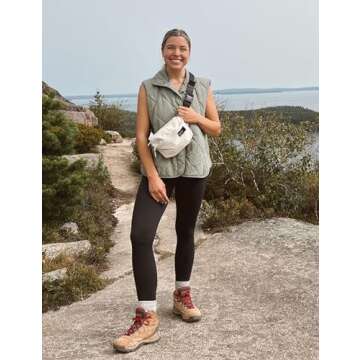 Flygo Womens Quilted Vest Lightweight Sleeveless Stand Collar Button Down Padded Gilet Jacket with Pockets(BeanGreen-S)