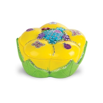 Melissa & Doug Created by Me! Favorite Things Craft Kits Set: Decorate-Your-Own Flower and Heart Treasure Boxes and Butterfly Bank