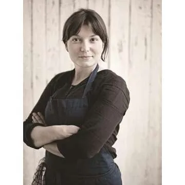 Ramen: The Japanese-inspired cookbook packed with fresh and healthy recipes for home chefs