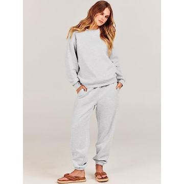 Women's Cozy Two Piece Sweatsuit - Stylish Fall Outfit