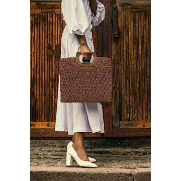 Stylish Handwoven Straw Beach Bag Summer Essential