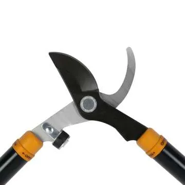 Fiskars Loppers for Tree Trimming, Heavy Duty, with Extendable Handle (24.5"-37" Range), Sharp Bypass Steel Blade Tree Branch Cutter up to 1.5-Inch Diameter Cut Capacity
