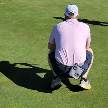 Portable Magnetic Golf Towel for Easy Club Cleaning