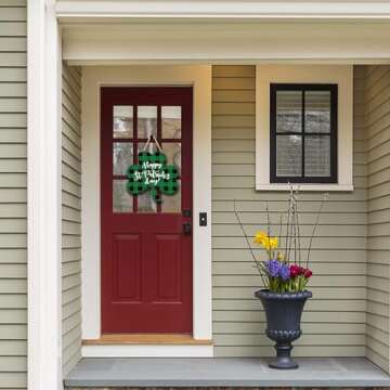 SCYPRUTH St Patrick Day Wooden Sign for Festive Decor