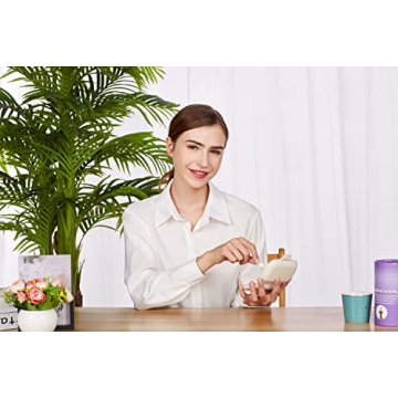 Holii Travel Pill Organizer, 8 Compartments Portable Pill Case, Daily Pill Box to Hold Vitamins, Small Pill Container for Pocket Purse Medicine Organizer（Khaki）