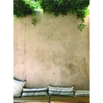 Bea Mombaers: Items & Interiors