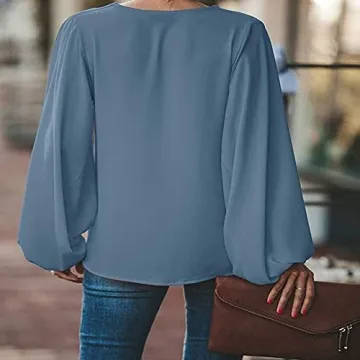 Elegant Chiffon Lantern Sleeve Blouse in Green - Plus Size
