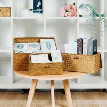 Ruosuruosu Decorative Wicker Storage Bins with Lids,Woven Seagrass Storage Baskets for Kids Toys,Shelves, Bathroom, Bedroom,Set of 3 Stackable Storage Boxes Large, Medium, Small