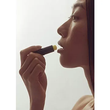 Henné Organics Luxury Lip Balm - Natural & Organic Moisturizer