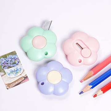 Fengek 3 Pcs Mini Retractable Utility Knife Flower Pocket Box Cutters Plastic Letter Opener Slide Open with Keychain Hole for Box Letter Envelope, Flower Shape