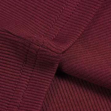 Artfish Women's Sleeveless Tank Top in Burgundy Red