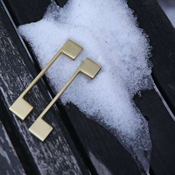 Hamilton Bowes Satin Brass Pull Handle - Perfect for Cabinets