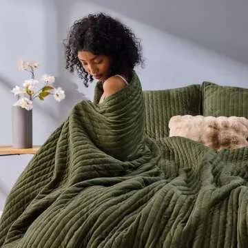 SHALALA Velvet Quilt King Size,Striped Bedding Set,Lightweight Velvet Comforter,Luxurious Cozy Bedspread and Coverlet with Soft Brushed Microfiber Back for All Season(King,Army Green)