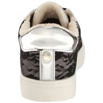 Steve Madden Girls Shoes Rezume Sneaker