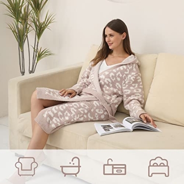 Comfortable Bearberry Hooded Robe Soft Plush Bathrobe