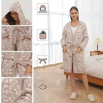 Comfortable Bearberry Hooded Robe Soft Plush Bathrobe