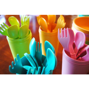 Re-Play Eco-Friendly Utensil Set - 8 Colors for Kids