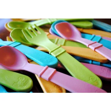 Re-Play Eco-Friendly Utensil Set - 8 Colors for Kids