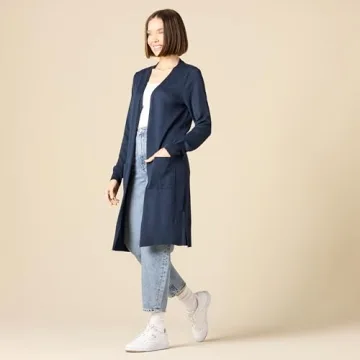 Stylish Women's Lightweight Cardigan Sweater in Navy