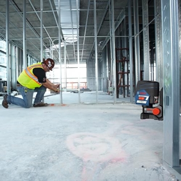 Bosch Green Beam Laser Level with Remote Control & Accessories