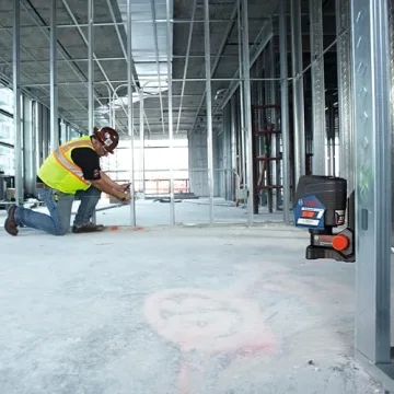 Bosch Green Beam Laser Level with Remote Control & Accessories