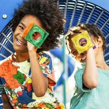 Explore the CONNETIX Rainbow Ball Run Pack: 92 Piece Fun