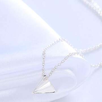 YOOE Triangle Origami Paper Airplane Necklace,Geometric Paper Plane Necklace Simple Triangle Paper Airplane Necklace for Women Couple (Silver)
