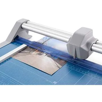 Dahle 550 Professional Rotary Trimmer, 14" Cut Length, 20 Sheet Capacity, Self-Sharpening, Dual Guide Bar, Automatic Clamp, German Engineered Paper Cutter