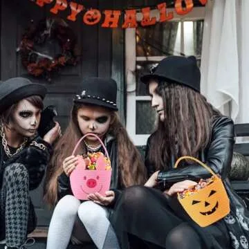 Teenyyou Halloween Trick or Treat Basket with Handle Cute Halloween Bucket Cotton Rope Woven Candy Bag Pumpkin Witch Cat Pig Storage Basket for Halloween Party Favor(1 Pack,Pink Pig)