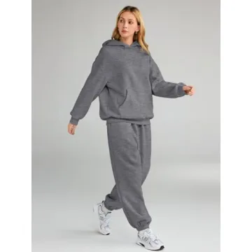 AUTOMET Cozy 2-Piece Tracksuit Set for Stylish Comfort