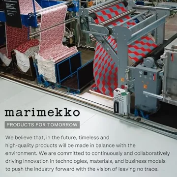 Luxurious MARIMEKKO Unikko Bath Towel – Soft Terry Cotton