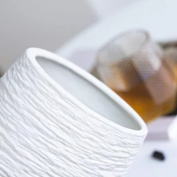 Elegant Eweeh Ceramic Vase for Modern Home Decor