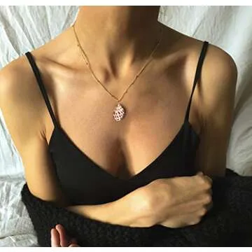 Cowrie Shell Pendant Necklace Bohemian Conch Shell Necklace Handmade Sea Bead Necklace Hawaii Seashell Choker Necklace Ocean Beach Jewelry Adjustable (Conch)