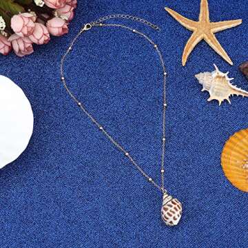 Cowrie Shell Pendant Necklace Bohemian Conch Shell Necklace Handmade Sea Bead Necklace Hawaii Seashell Choker Necklace Ocean Beach Jewelry Adjustable (Conch)