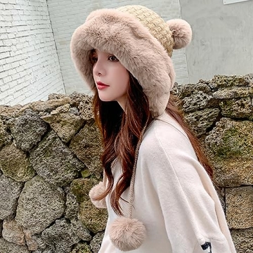 Chic Winter Pompom Beanie for Women - Warm & Stylish