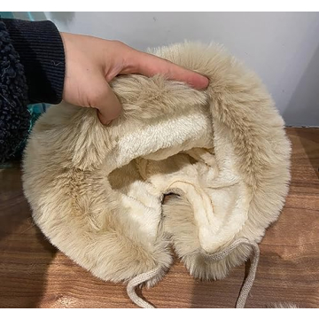 Chic Winter Pompom Beanie for Women - Warm & Stylish