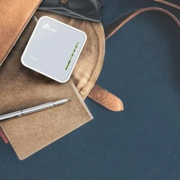 Compact TP-Link AC750 Travel Router with Dual Band Wi-Fi