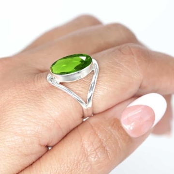 JEWELOPORIUM Green Peridot Quartz Silver Ring - Size 6 Sterling Silver Boho Jewelry