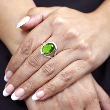 JEWELOPORIUM Green Peridot Quartz Silver Ring Size 6