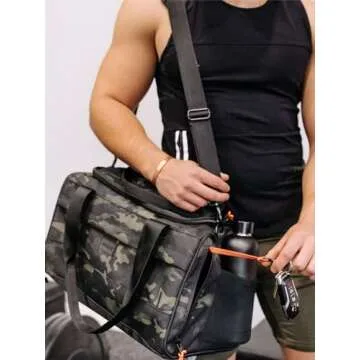 Vooray 22L Boost Duffel Bag – Small Travel & Sports Gym Bag for Women and Men with Shoe Pocket, Weekender for Overnight Football, Travel, Hospital Stays or Workout