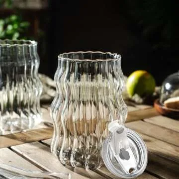 Ribbed Glass Cups with Lids and Straws – Unique Glass Cups for Iced Coffee, 18oz Vintage Design, Ideal Wavy Glass Coffee Cups with Straws, Bubble Glass Aesthetic, Clear Ribbed Glasses